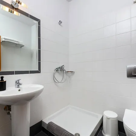 Agapi Deluxe فيلة *